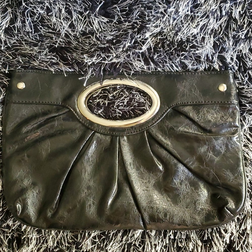 NEW YORK & COMPANY CLUTCH💙🖤🤍 - Picture 2 of 3